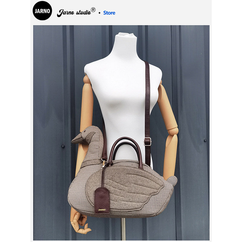 2025 new personalized creative duck bag is unique and super good-looking, animal bag hand-held crossbody bag has a niche design