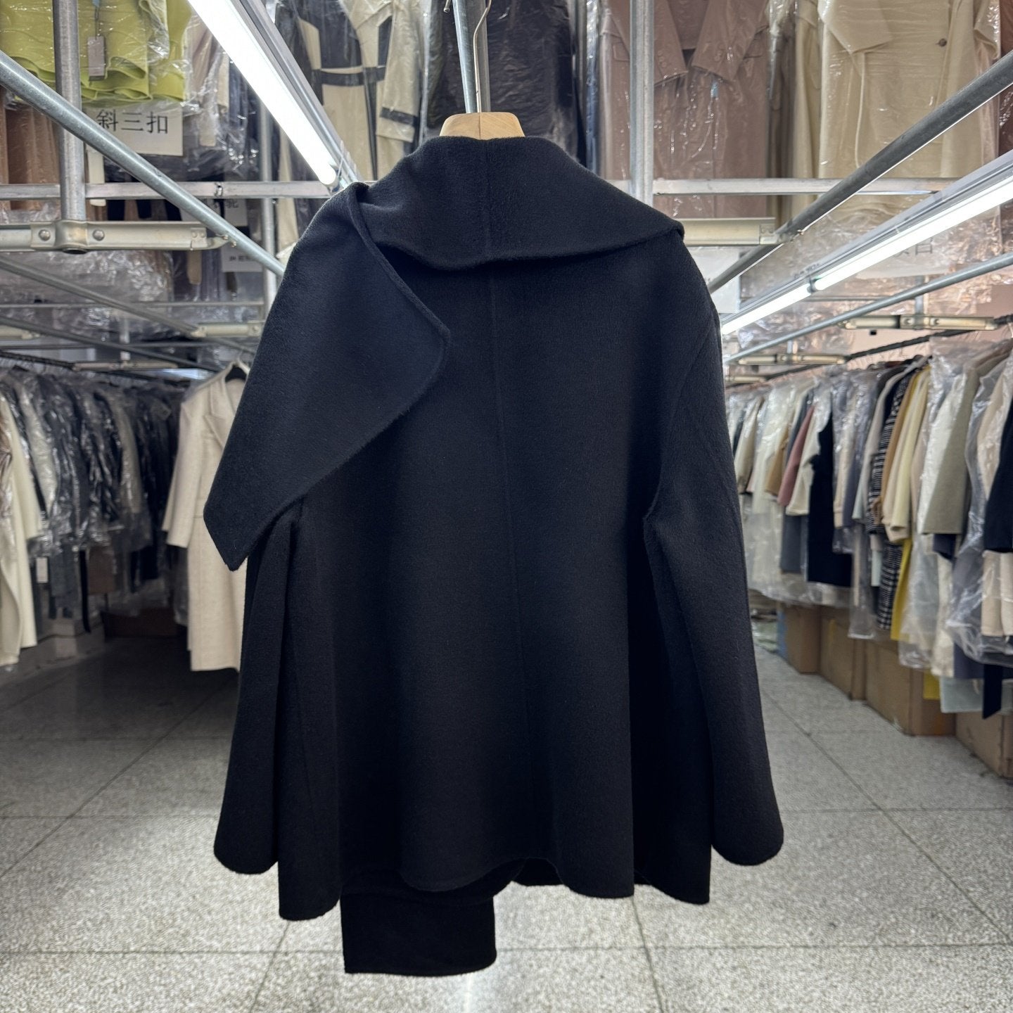 Black scarf, reversible wool coat, women's short model, 2025 autumn/winter new Korean fashion temperament woolen jacket