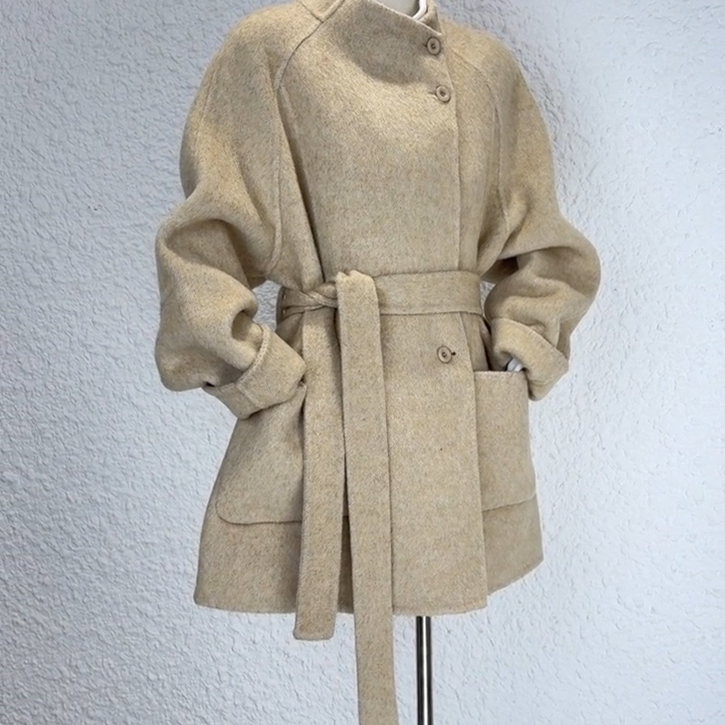 This year's popular reversible cashmere coat women's 2025 fall/winter Hepburn-style wool high-end woolen woolen jacket