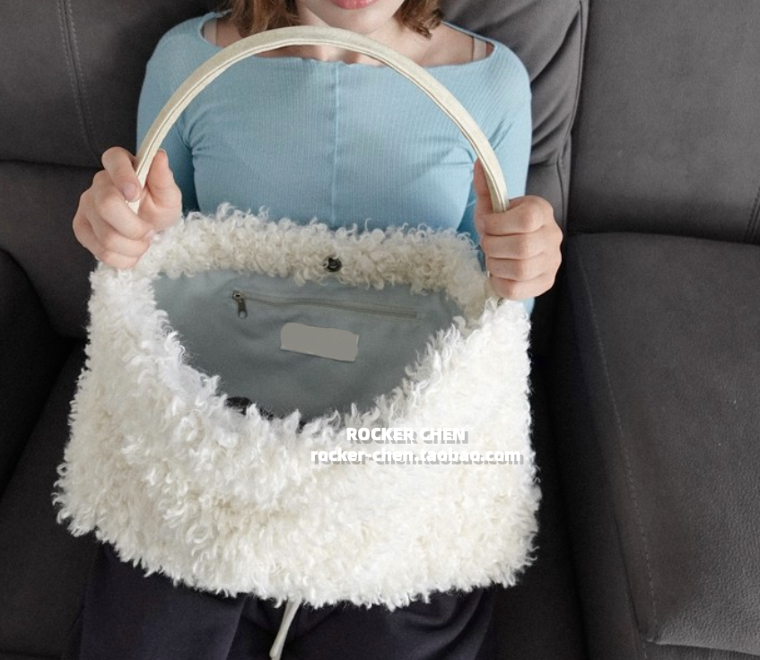 (ROCKER CHEN) fur bag fawn pattern curly winter ring buckle shoulder bag tote bag