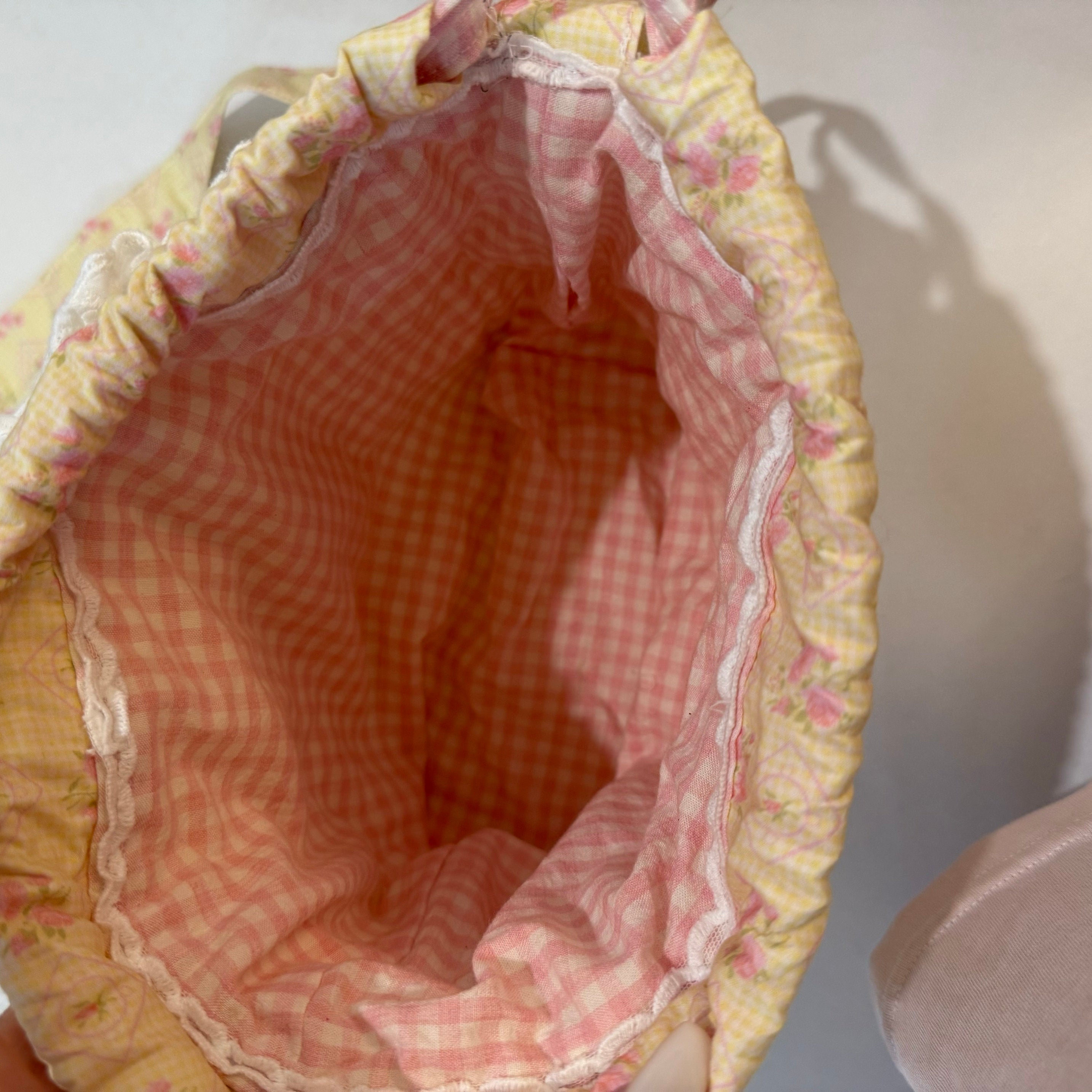 Bibi Bobbin, Korean imported original design, niche design, floral diagonal cross, small bundle bag, cute