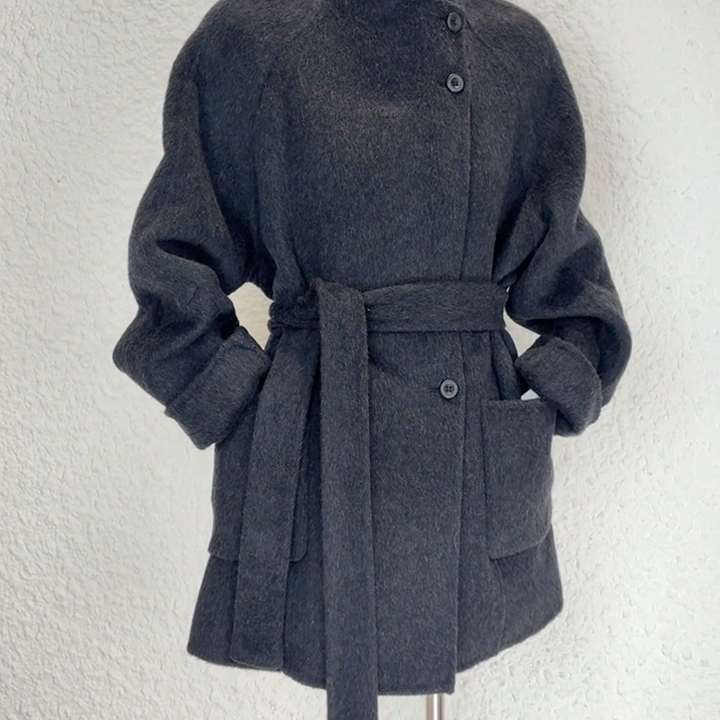 This year's popular reversible cashmere coat women's 2025 fall/winter Hepburn-style wool high-end woolen woolen jacket