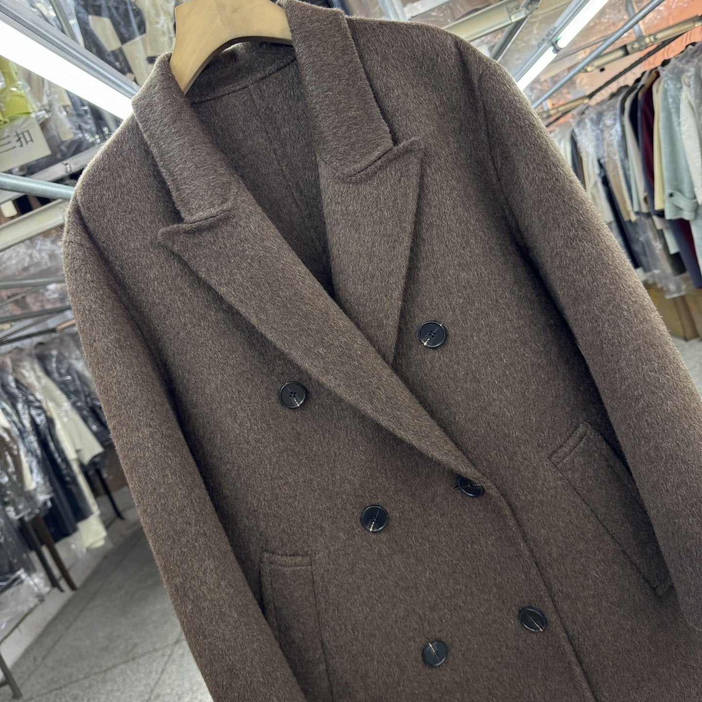 M family yak velvet latte coffee color reversible wool coat women's mid-length woolen jacket Song Yuqi is the same style