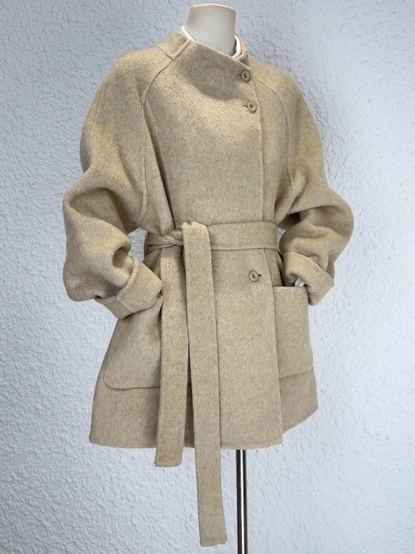 This year's popular reversible cashmere coat women's 2025 fall/winter Hepburn-style wool high-end woolen woolen jacket