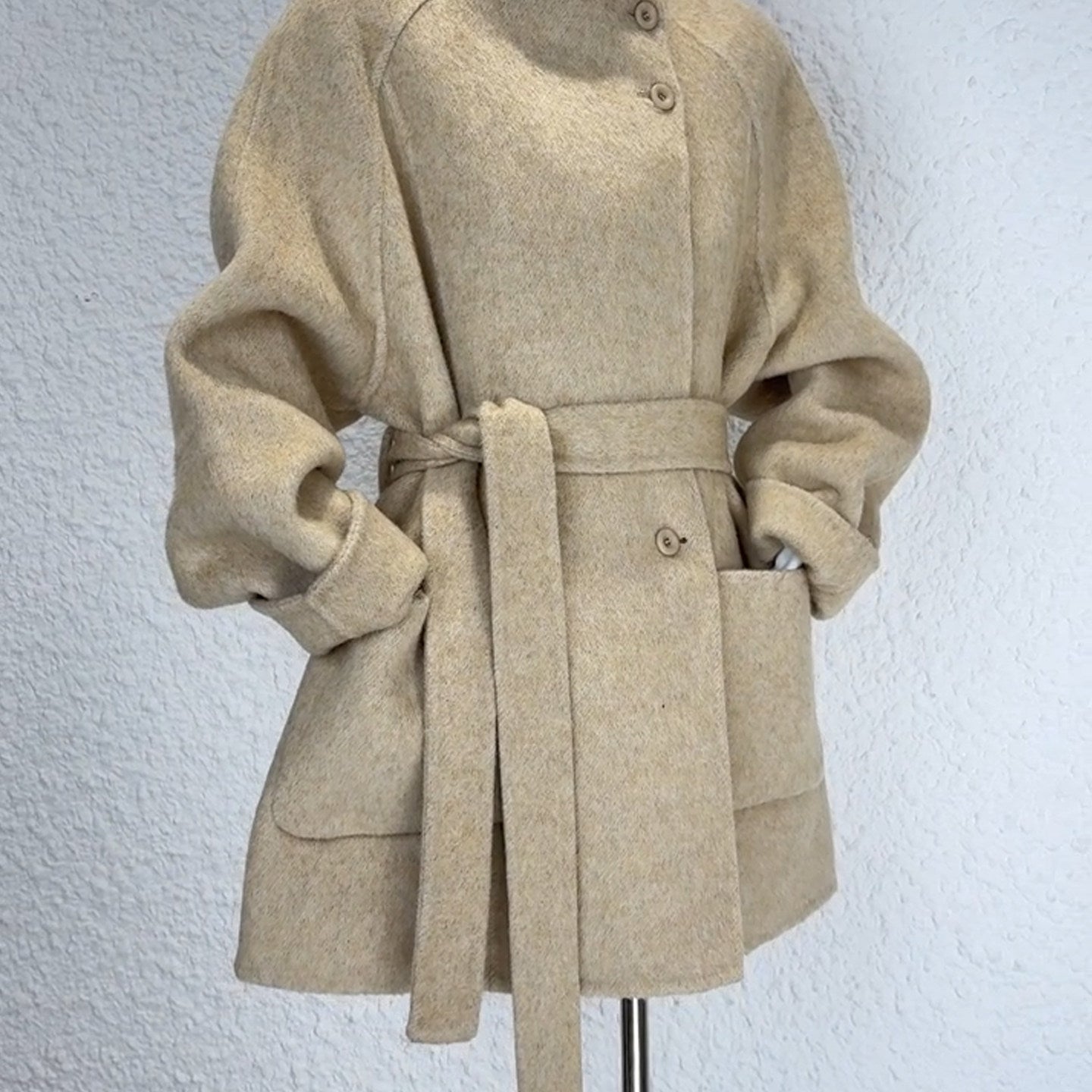This year's popular reversible cashmere coat women's 2025 fall/winter Hepburn-style wool high-end woolen woolen jacket